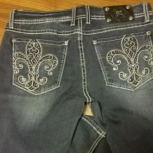 Women's miss me skinny jeans